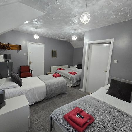 Manor Hotel Ballymoney Exteriér fotografie